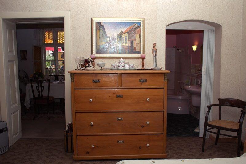 Fonagy Es Walter Vendeg- Es Borhaz Bed and Breakfast Vác Exteriör bild