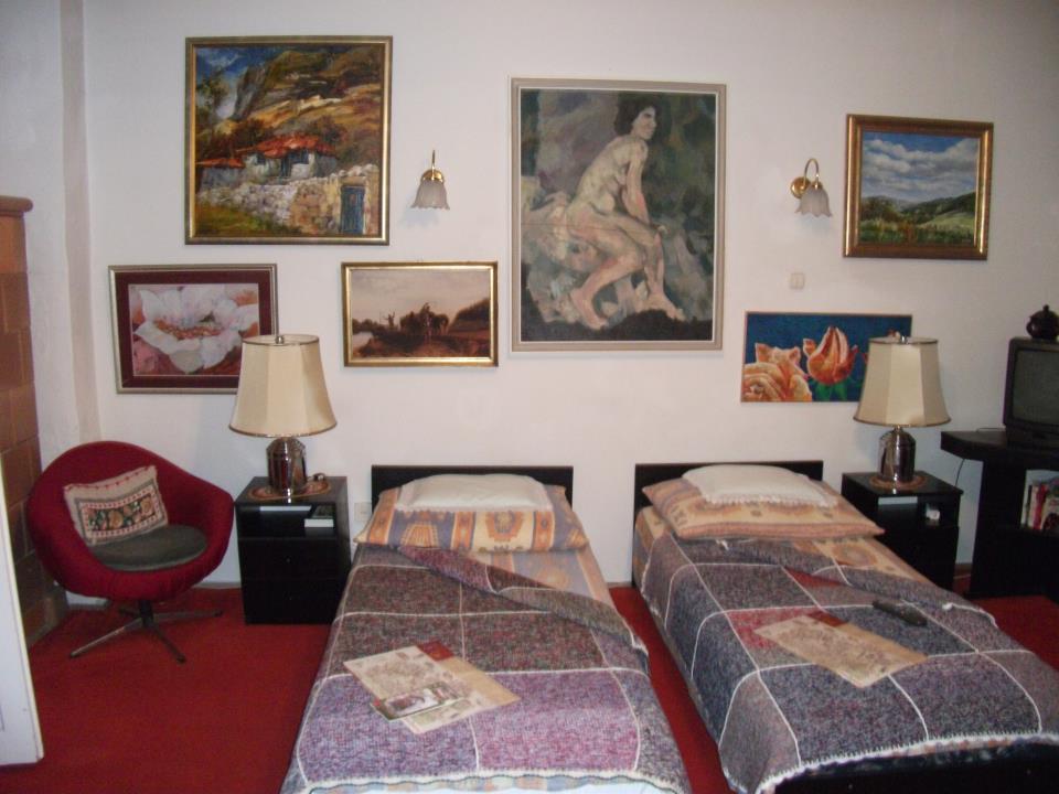 Fonagy Es Walter Vendeg- Es Borhaz Bed and Breakfast Vác Rum bild